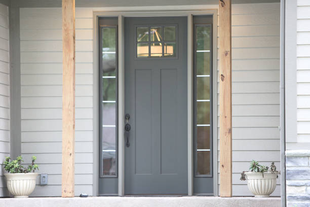 istock Farmhouse Front Door 1090845418