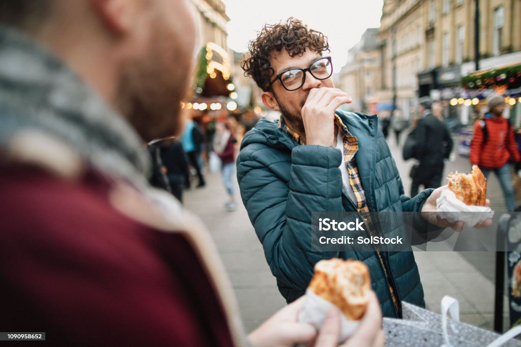 Essen auf dem Sprung - Lizenzfrei Menschen Stock-Foto