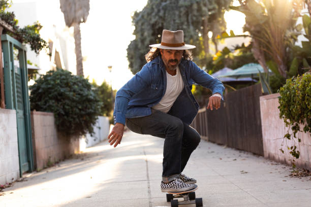 istock Man skating in Venice Beach - California 1090958828