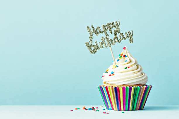 生日快樂紙杯蛋糕 - 生日蛋糕 圖片 個照片及圖片檔