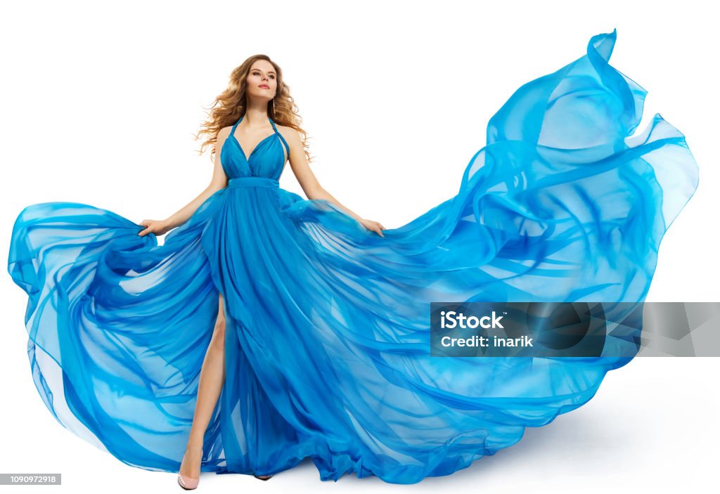 Mujer De Vestido Azul Modelo Bailando En Vestido Largo Agitando Aleteando  Tela Blanco Aislado Del Vuelo Foto de stock y más banco de imágenes de  Vestido de noche - iStock