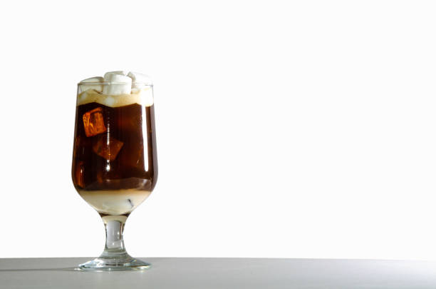 iced coffee in a glass beaker - ретро imagens e fotografias de stock