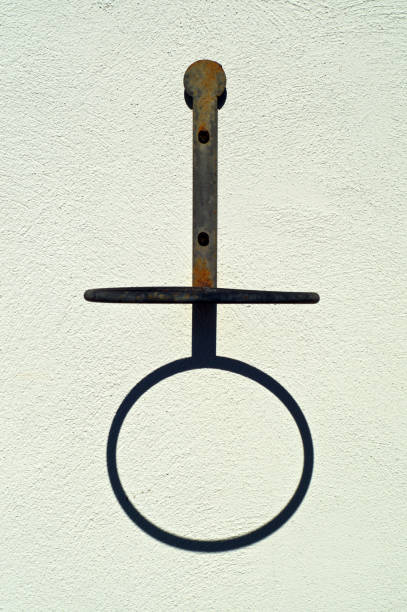 plant hanger forming gender symbol