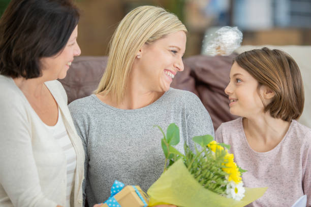 istock Giving Gifts 1091003210