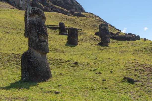 istock Morning Raraku Mountain 1091016374