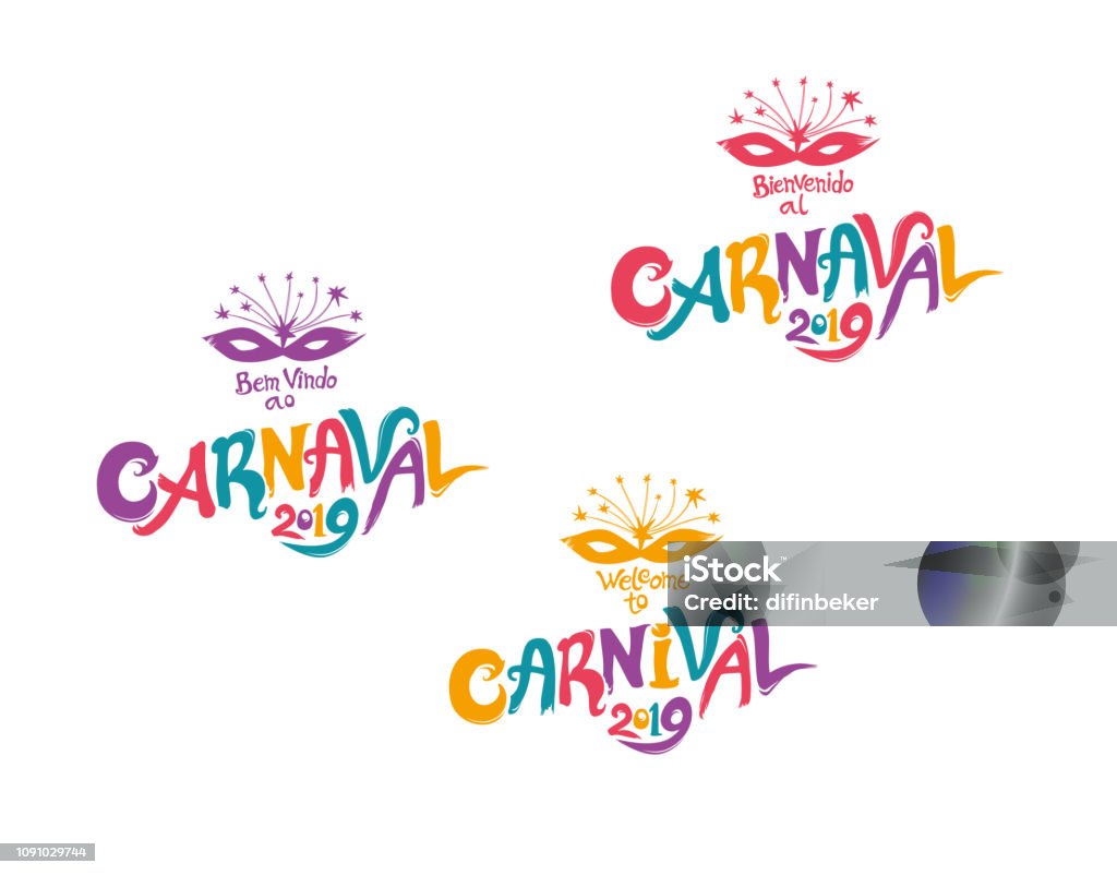 ¡Bienvenido a carnaval 2019. Un conjunto de tres insignias de carnaval multicoloras brillantes en tres idiomas, Inglés, español y portugués. - arte vectorial de Carnaval - Evento de celebración libre de derechos