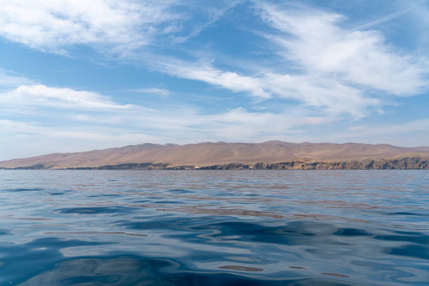istock Candelabrum in Paracas national park 1091043080