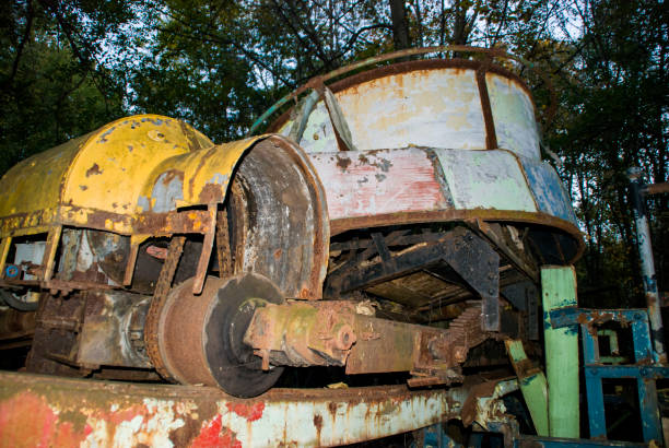 istock Rusted Tea Cups Ride at an Abandoned Amusement Park 1091091660