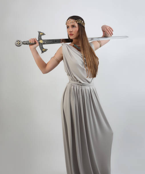 Vestido Estilo Griego Fotos - Banco de fotos e imágenes de stock - iStock Vestido Estilo Griego Fotos - Banco de fotos e imágenes de stock - iStock
