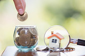 planung-sparen-geld-m%C3%BCnzen-eine-hau