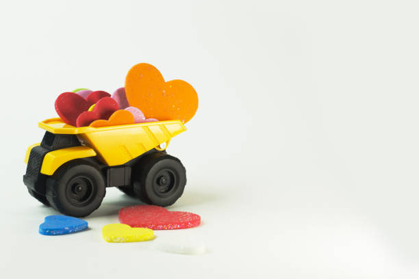 istock Heart on yellow truck for valentine content. 1091219244