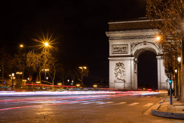 istock Traffic Around Arc De Triomphe in Paris 1091229138