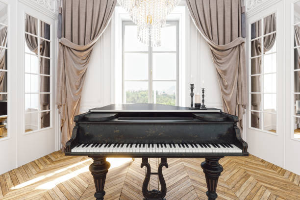 วินเทจแกรนด์เปียโนในห้องพักสไตล์บาร็อค - grand piano ภาพสต็อก ภาพถ่ายและรูปภาพปลอดค่าลิขสิทธิ์