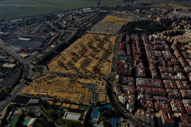 istock Seville aerial view 1091313592