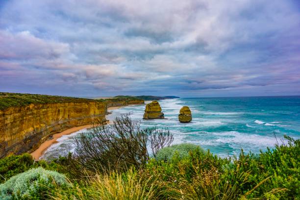 istock Landscape view on some cliffs in the ocean 1091391822