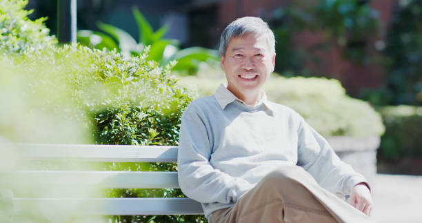 istock old man smile to you 1091407680