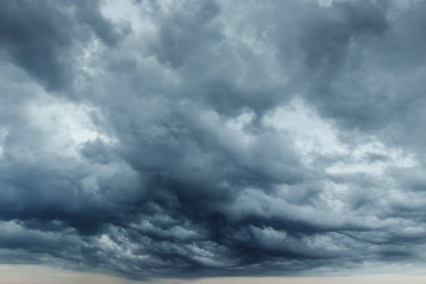 istock Storm clouds with contrast between dark gray and white that threaten a heavy rain. copy space 1091474190
