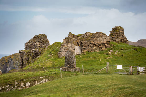 istock Tourist in Scotland 1091495374