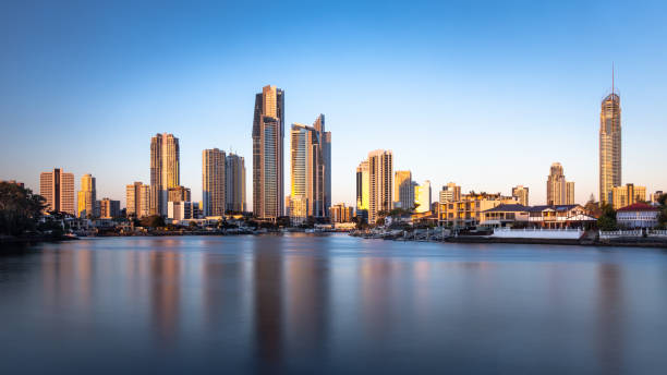 istock Surfers Paradise Skyline 1091522216