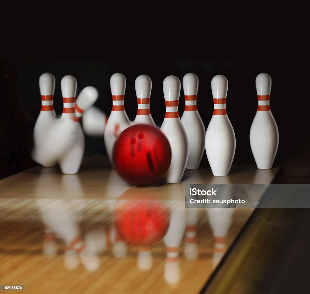 bowling - Zbiór zdjęć royalty-free (Bowling)