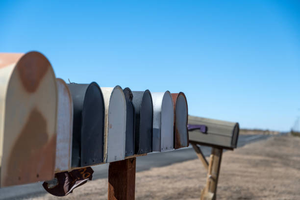istock Row of mailboxes along highway near Palm Springs 1091604420