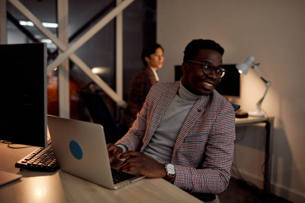 istock Business People Working Late 1091689692