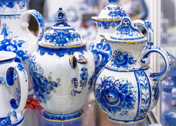 istock Porcelain tableware made in the Russian style Gzhel. 1091713656