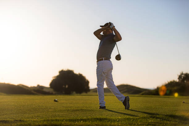 istock Golf player shoting ball -  Links Golf 1091713850