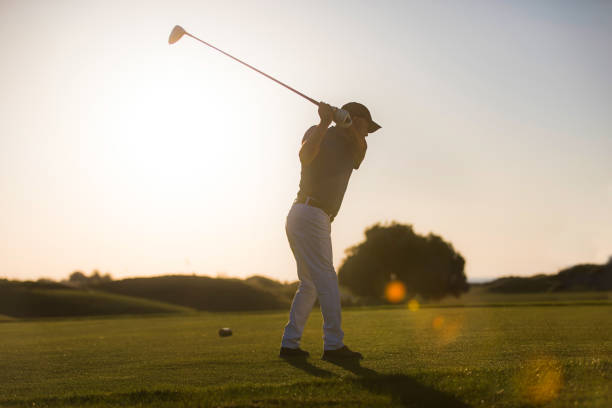 istock Golf player shoting ball -  Links Golf 1091714014