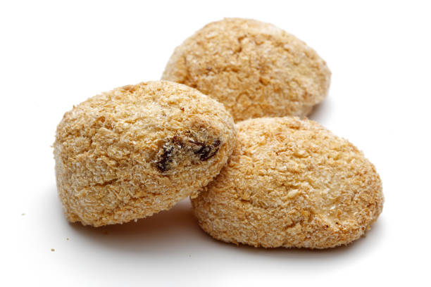 ciasteczka rodzynkowe na białym tle - cookie sugar oatmeal isolated zdjęcia i obrazy z banku zdjęć