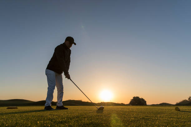 istock Golf player shoting ball -  Links Golf 1091791026