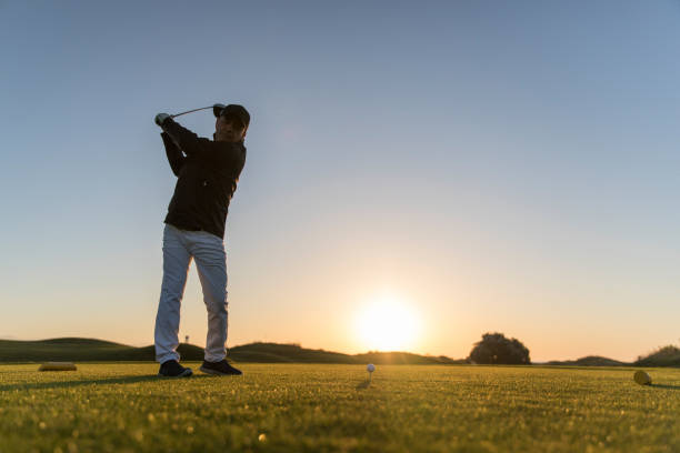 istock Golf player shoting ball -  Links Golf 1091791256