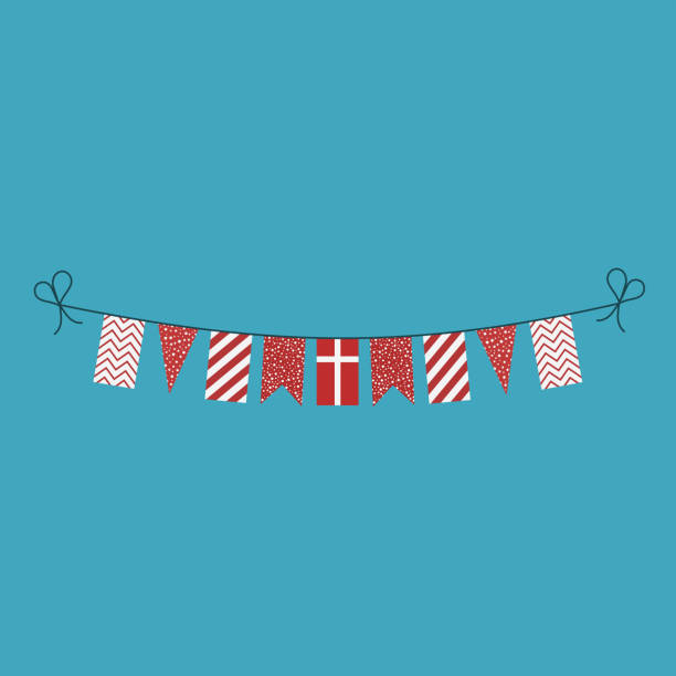 ilustrações, clipart, desenhos animados e ícones de decorações bunting sinalizadores para a dinamarca, feriado do dia nacional em design plano - bandeira dinamarquesa