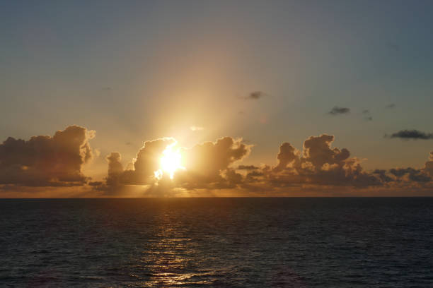 istock Sunset @ Juan de Fuca Strait, Canada 1091909012