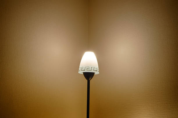 istock The wall lit by a lamp. 1091937518
