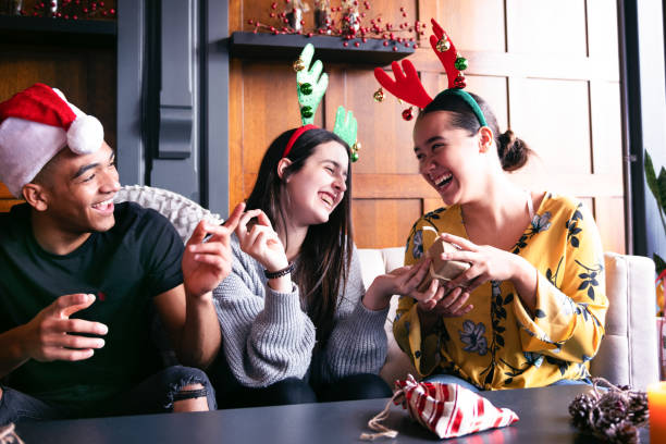 istock Generation z Christmas party with multi-ethnic friends 1091995344