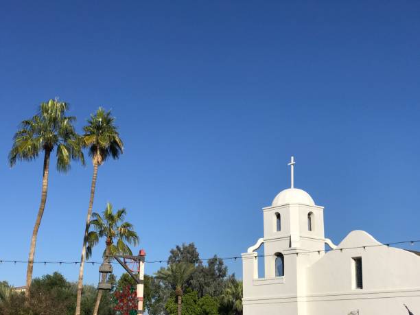 istock Church in Tempe Arizona 1092064248