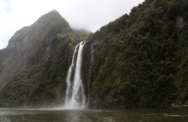 istock Milford Sound on a Rainy Day 1092075020