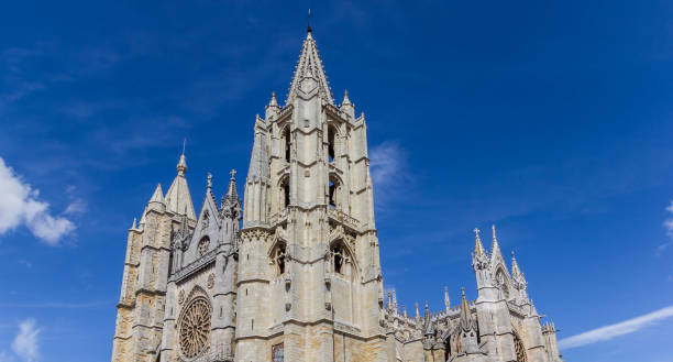 istock Top of the Leon cathedral in Spain 1092104198