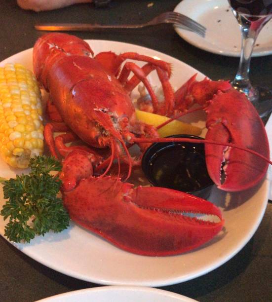 레드 랍스터 - steak dinner lobster wine 뉴스 사진 이미지