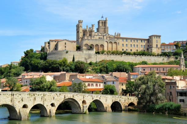 istock Beziers and its beautiful bridge 1092136542