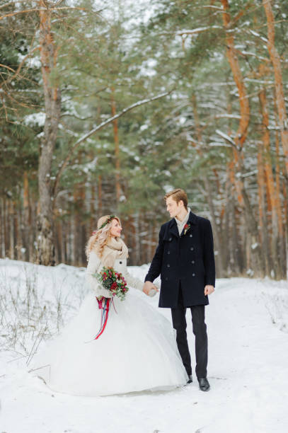 istock Winter wedding photosession in nature 1092165010