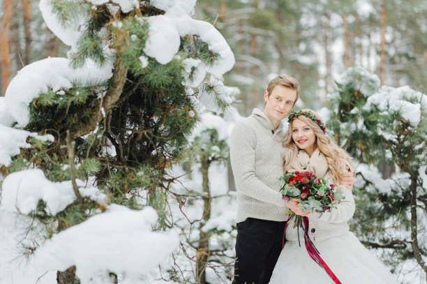 istock Winter wedding photosession in nature 1092165192