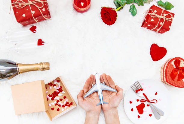 istock Valentine's Day. A beautiful gift trip. Selective focus. 1092225964