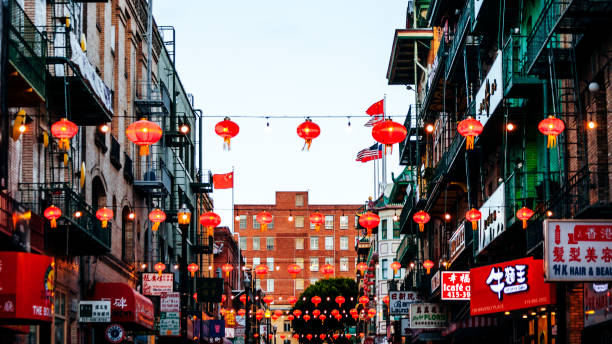 чайнатаун - сан-франциско - chinatown san francisco chinatown san francisco county cityscape стоковые фото и изображения