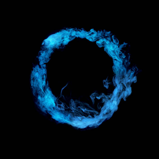 círculo de humo color azul - energy exploding magic light fotografías e imágenes de stock