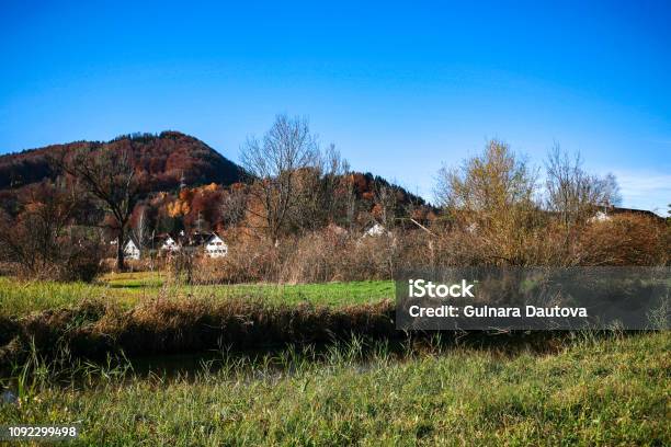 In Den Bayerischen Alpen Stockfoto und mehr Bilder von Agrarbetrieb - Agrarbetrieb, Alpen, Bayern