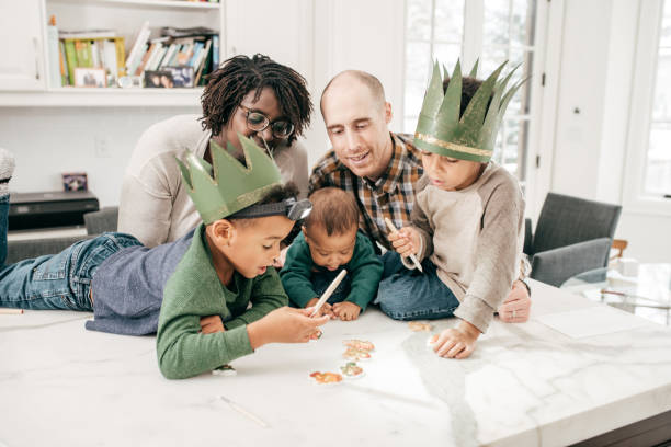istock Family with three little kids 1092301388