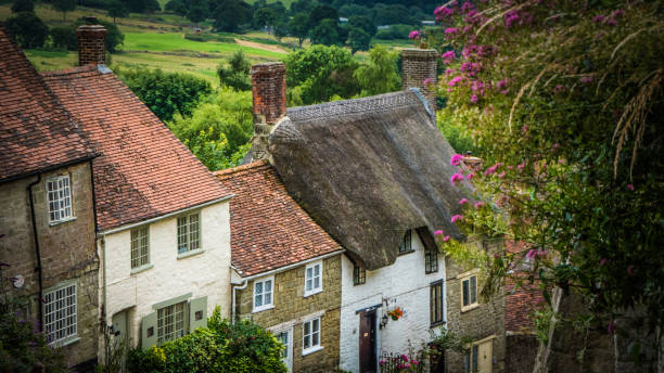 istock Old street in Shaftesbury 1092320830