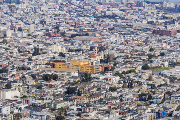 サンフランシスコ、カリフォルニア州の住宅地の航空写真ビュー - roof row house house san francisco county ストックフォトと画像
